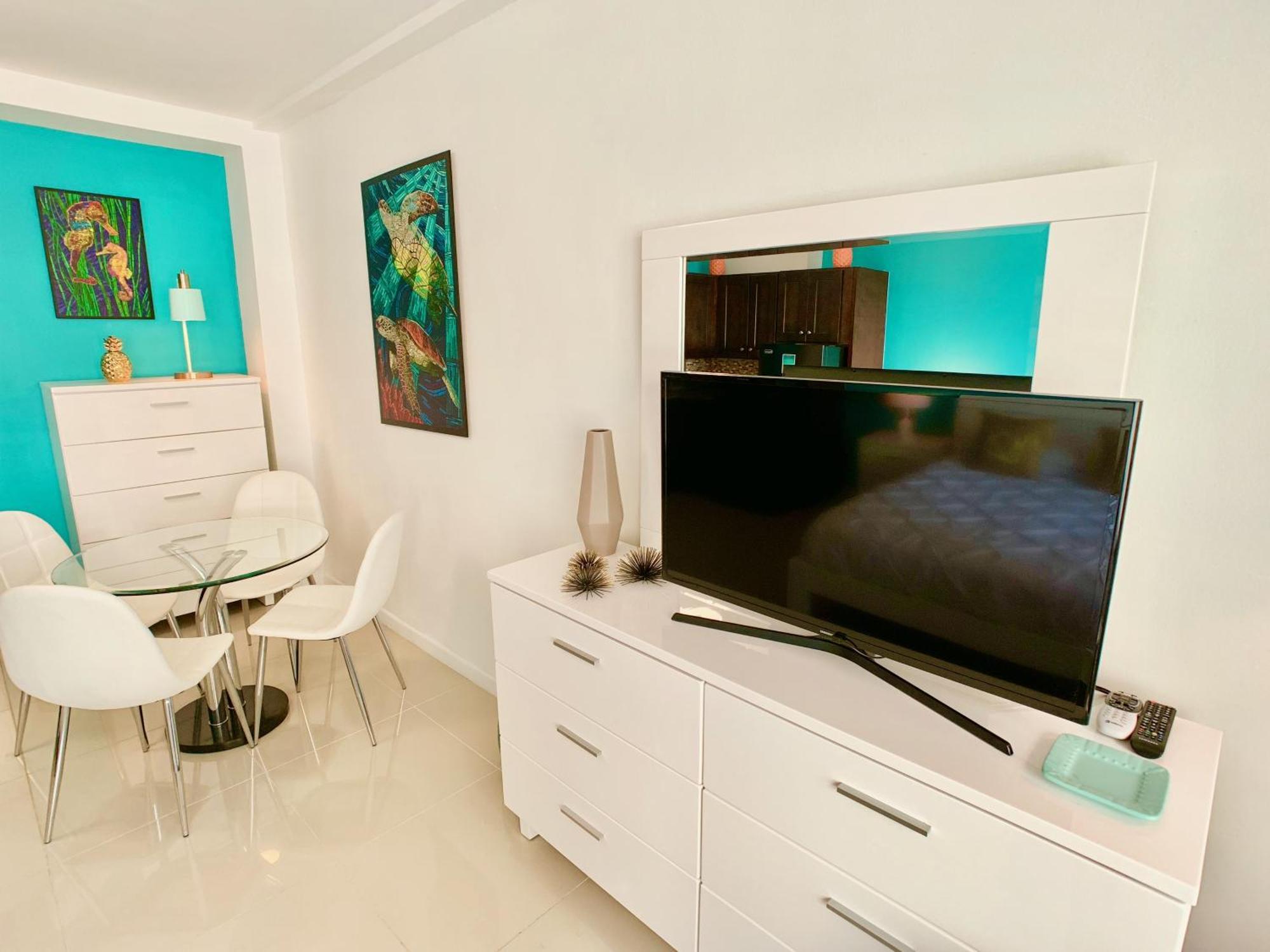 Directly On The Beach With Pool & Ocean View Маями Бийч Екстериор снимка