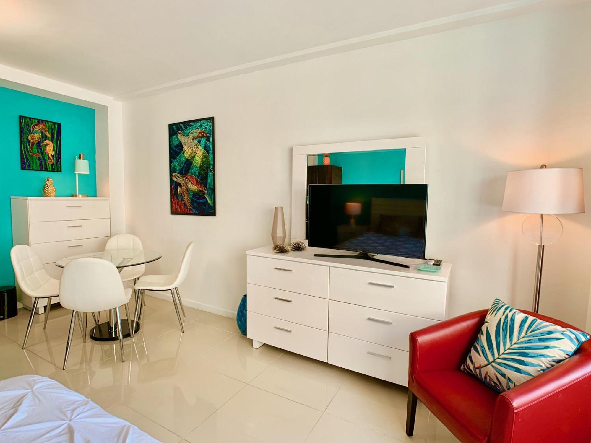 Directly On The Beach With Pool & Ocean View Маями Бийч Екстериор снимка