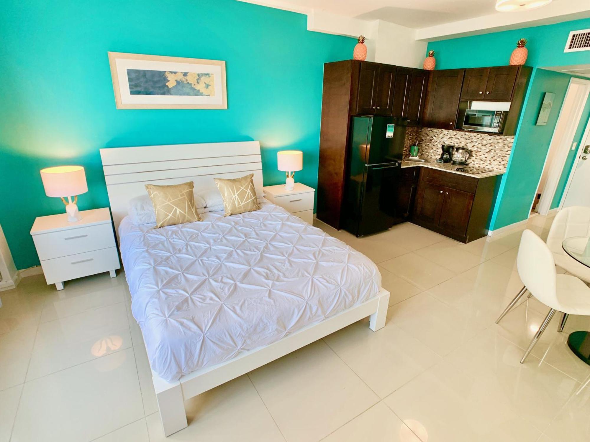 Directly On The Beach With Pool & Ocean View Маями Бийч Екстериор снимка